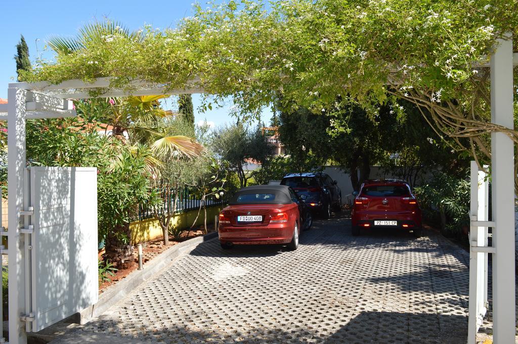 Apartments Vukovic Stari Grad  Eksteriør bilde