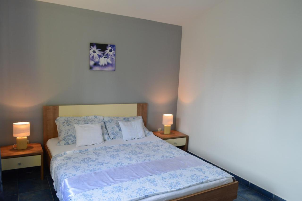 Apartments Vukovic Stari Grad  Eksteriør bilde